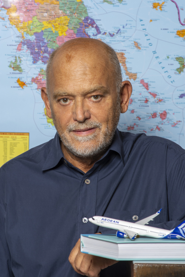 Στέλιος Παρλιάρος 