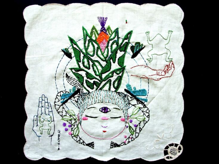 Γρηγορία Βρυττιά, Αυτές, 2024, λινές πετσέτες και κλωστές, διαστάσεις μεταβλητές (το έργο αποτελείται από 7 τεμάχια το καθένα εκ των οποίων είναι 45 Χ 45 εκ)