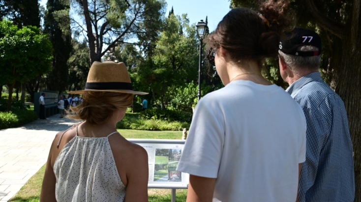 Προεδρικό Μέγαρο: Άνοιξε ο κήπος για το κοινό για την 50η επέτειο της Μεταπολίτευσης