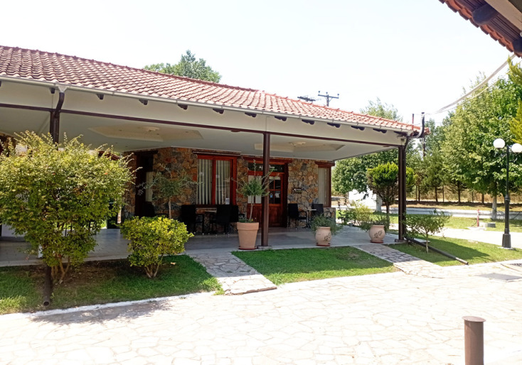 Λασπόλουτρο στις Κρηνίδες