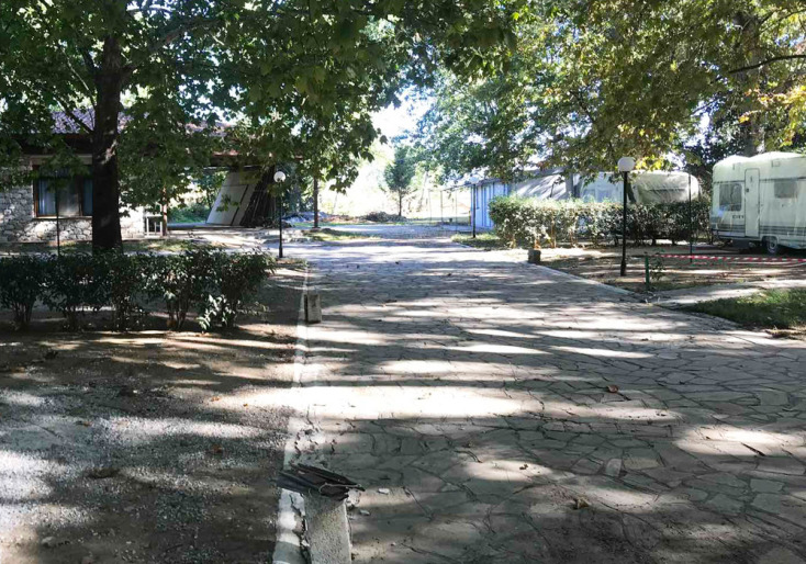 Λασπόλουτρο στις Κρηνίδες