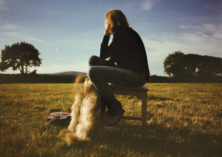 Μπεθ Γκίμπονς: Στη βραχεία λίστα του Mercury Music Prize 2024 με το άλμπουμ «Lives Outgrown» - Στη δημοσιότητα και το νέο βίντεο για το τραγούδι «Lost Changes»