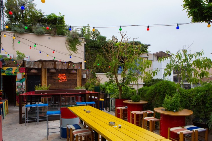 10 ταράτσες για ένα χαλαρό και δροσερό καλοκαίρι στην Αθήνα