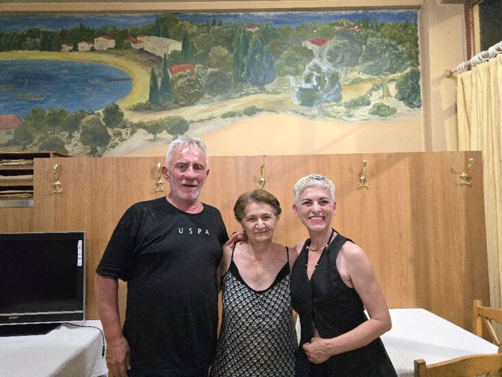 Ταβέρνα Αλίνα, Λουτρά Αιδηψού