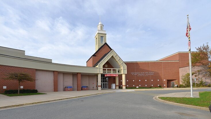 «The Blair Witch Project»: Σαν σήμερα η πρεμιέρα της ταινίας τρόμου που ανανέωσε το είδος - Γυρίστηκε με ισχνό προϋπολογισμό και κατέκτησε το box office. 