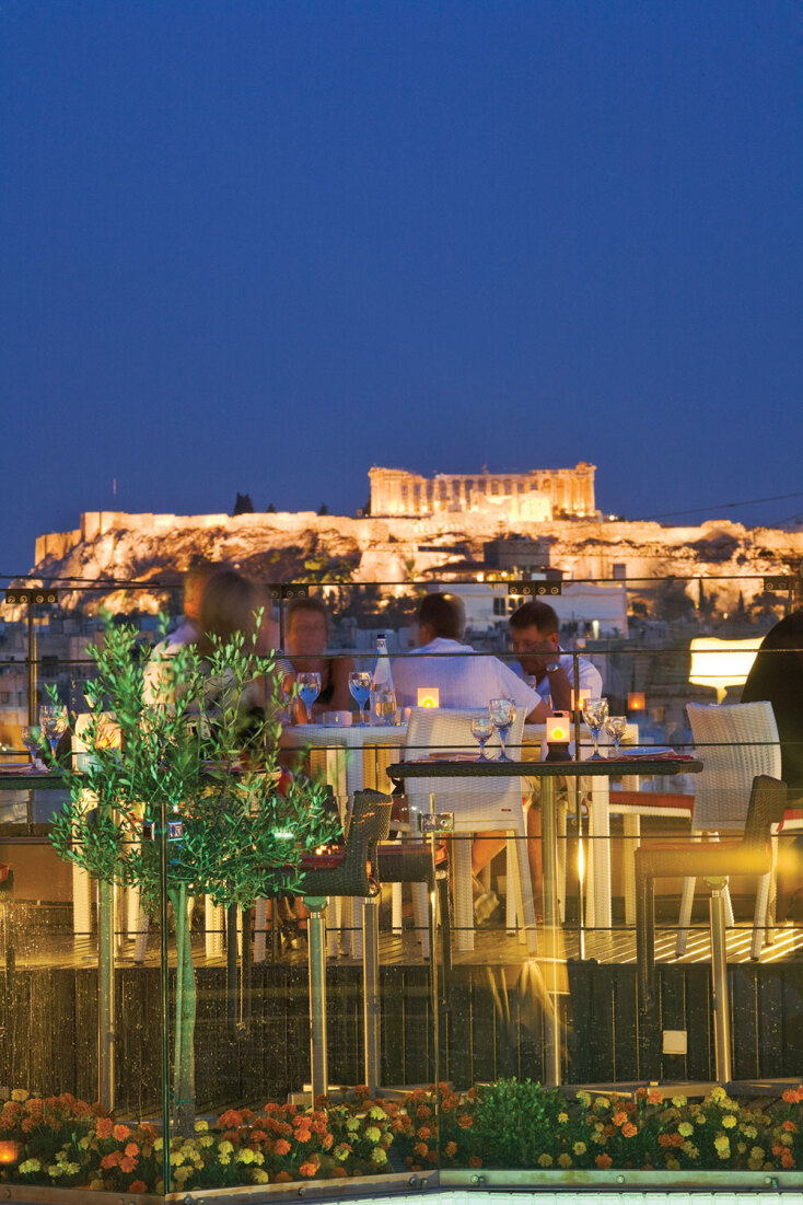 Clair de Lune: Η μαγεία της καλοκαιρινής Αθήνας από τον 7ο όροφο του Novotel Athens