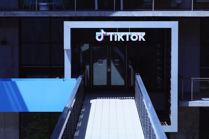 TikTok: Μαζικό κρούσμα τροφικής δηλητηρίασης στα γραφεία της μητρικής εταιρίας - 57 εργαζόμενοι στο νοσοκομείο - Τι δηλώνουν οι εκπρόσωποι της ByteDance.  