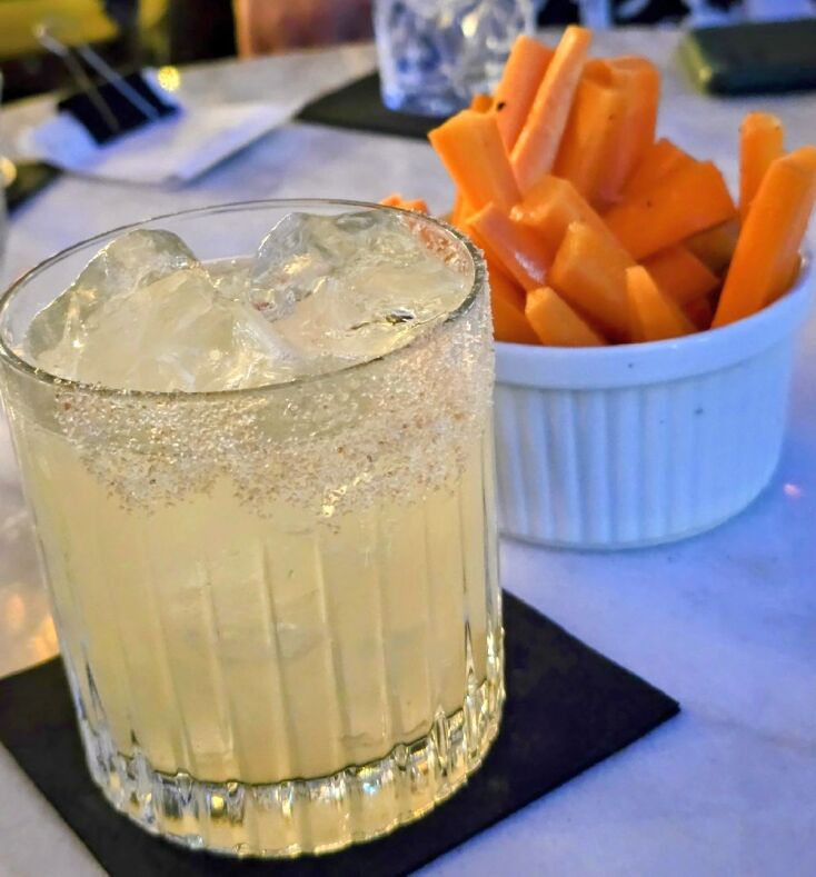 Cyrano, Πλατεία Βραζιλίας