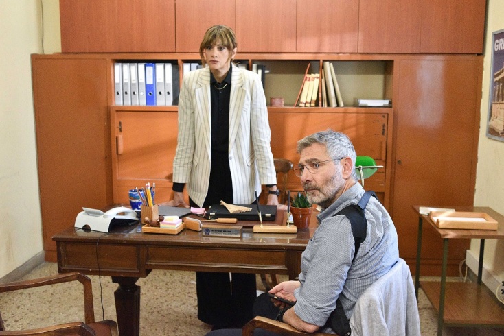 «Το Δίχτυ»: Στα γυρίσματα της νέας αστυνομικής σειράς, με τη σκηνοθετική σφραγίδα του Μανούσου Μανουσάκη - Ο φακός της ΕΡΤ ακολούθησε τους πρωταγωνιστές.