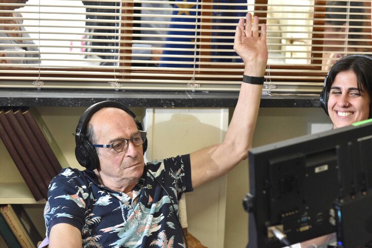 «Το Δίχτυ»: Στα γυρίσματα της νέας αστυνομικής σειράς, με τη σκηνοθετική σφραγίδα του Μανούσου Μανουσάκη - Ο φακός της ΕΡΤ ακολούθησε τους πρωταγωνιστές.