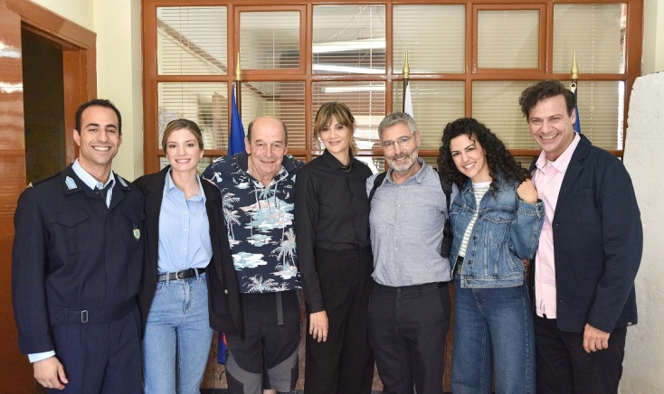 «Το Δίχτυ»: Στα γυρίσματα της νέας αστυνομικής σειράς, με τη σκηνοθετική σφραγίδα του Μανούσου Μανουσάκη - Ο φακός της ΕΡΤ ακολούθησε τους πρωταγωνιστές.