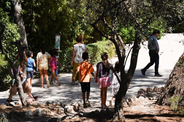 Δήμος Αθηναίων: «Αγκαλιά με ένα δέντρο συνυπάρχω» - Πρόγραμμα περιβαλλοντικής δημιουργικής απασχόλησης για παιδιά ηλικίας 7-12 ετών στον Εθνικό Κήπο