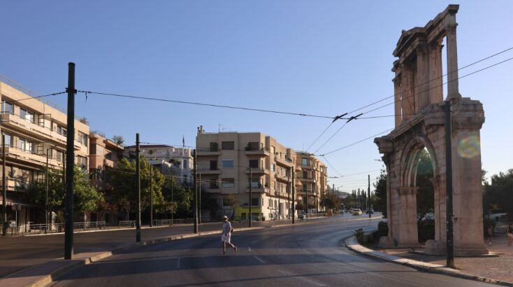 Πόλη «φάντασμα» η Αθήνα ανήμερα του Δεκαπενταύγουστου - Άδειοι οι δρόμοι της πρωτεύουσας