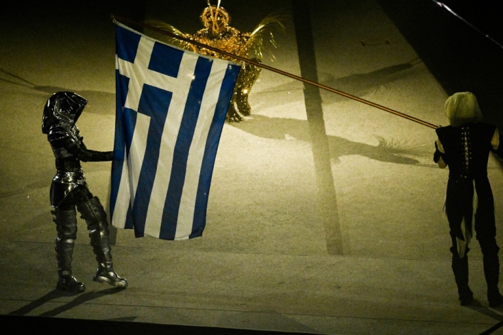 Όταν ο χρυσός εξωγήινος του Παρισιού προσγειώθηκε στην Ελλάδα