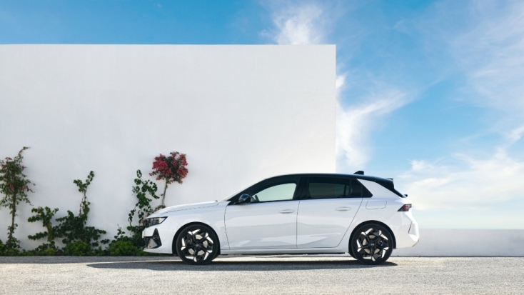 Το Opel Astra GSe Hatchback θέλει «στροφιλίκια» και οδηγικό πάθος 