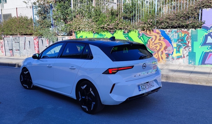 Το Opel Astra GSe Hatchback θέλει «στροφιλίκια» και οδηγικό πάθος 