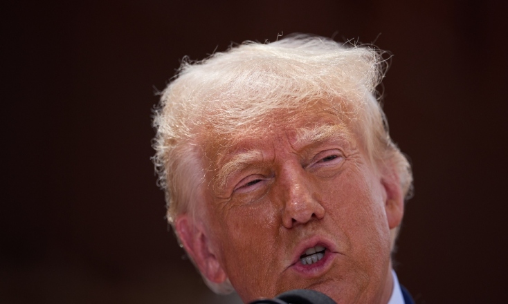 Ο Τραμπ και τα...μαλλιά του 