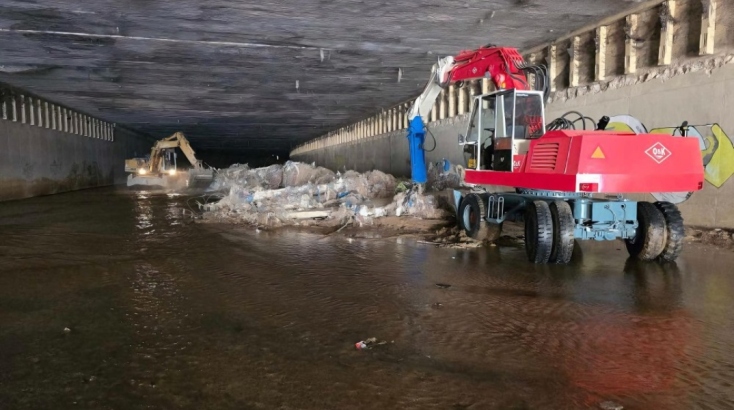 Για πρώτη φορά μετά από δεκαετίες η Περιφέρεια Αττικής καθαρίζει όλα τα υπόγεια τμήματα του Κηφισού ποταμού μήκους 8,6χλμ