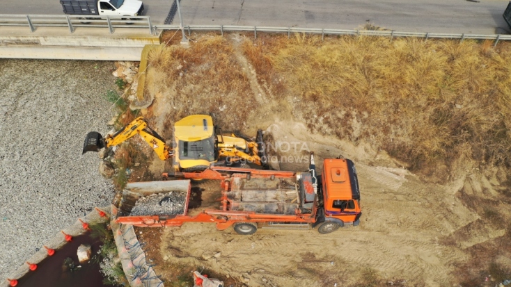 «Καλύτερα να αποτεφρωθούν» τα νεκρά ψάρια στον Παγασητικό - Τεράστια η περιβαλλοντική καταστροφή, λέει καθηγητής του ΑΠΘ