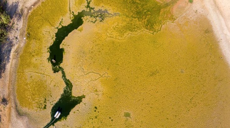 «Στέρεψε» η τεχνητή λίμνη του Κάτω Σχολαρίου παραπέμποντας σε εικόνα ερήμου