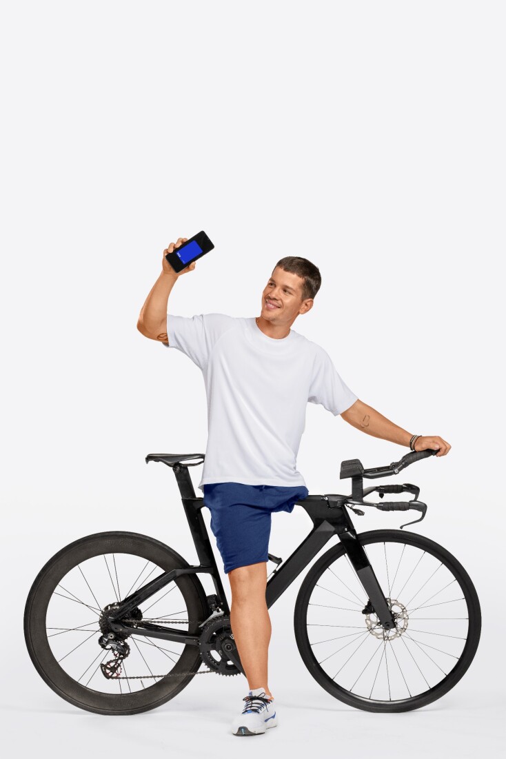  Νίκος Παπαγγελής: «Ελευθερία στη ζωή για μένα είναι ό,τι σε κάνει να νιώθεις ζωντανός»