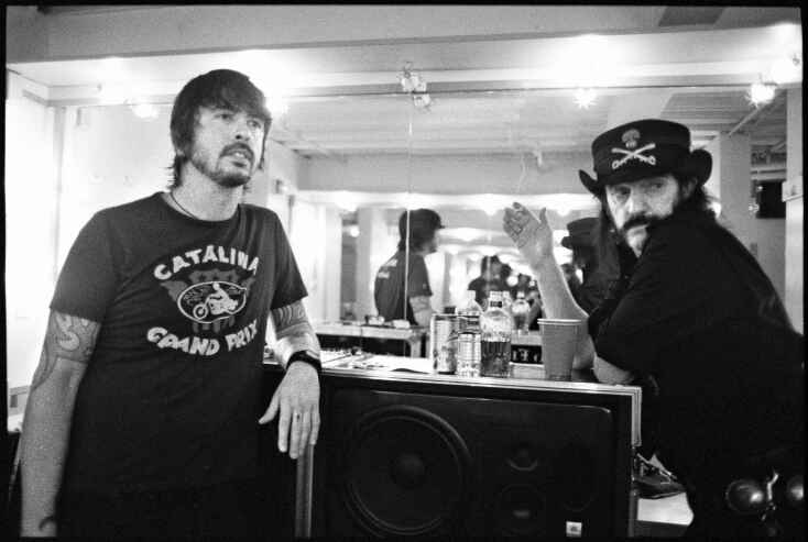 Προδημοσίευση από την αυτοβιογραφία “Συλλέκτης στιγμών” του Dave Grohl, μέλους των θρυλικών Nirvana και ηγετικού μέλους των Foo Fighters. Το βιβλίο θα κυκλοφορήσει στα ελληνικά στο τέλος Σεπτεμβρίου από τις εκδόσεις Οξύ, σε μετάφραση Πάνου Τομαρά.  