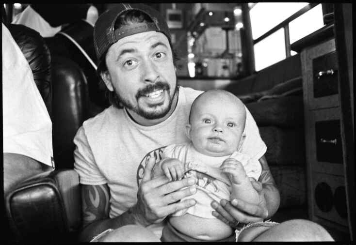 Προδημοσίευση από την αυτοβιογραφία “Συλλέκτης στιγμών” του Dave Grohl, μέλους των θρυλικών Nirvana και ηγετικού μέλους των Foo Fighters. Το βιβλίο θα κυκλοφορήσει στα ελληνικά στο τέλος Σεπτεμβρίου από τις εκδόσεις Οξύ, σε μετάφραση Πάνου Τομαρά.  