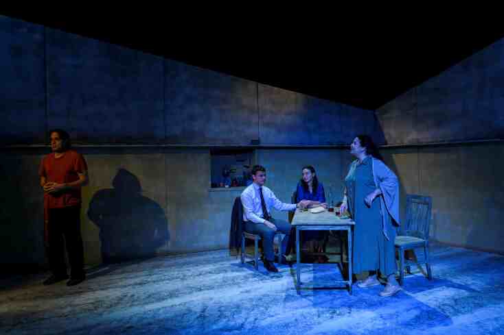 «Το Γάλα» του Βασίλη Κατσικονούρη