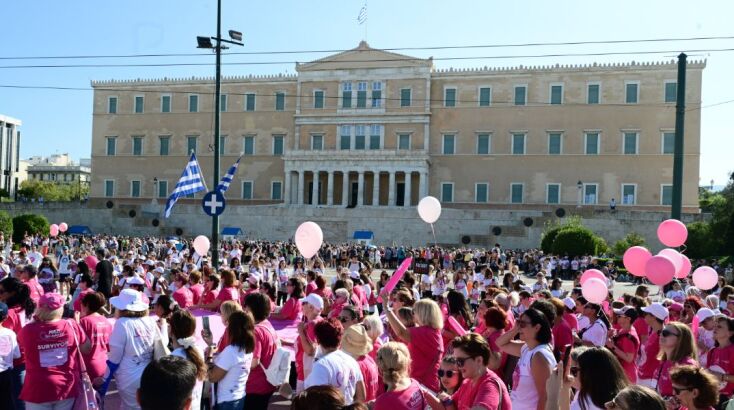 Greece Race for the Cure 2024: «Πλημμύρισε» το κέντρο της Αθήνας στον αγώνα για τον καρκίνο του μαστού