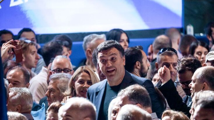 Μητσοτάκης από Ρηγίλλης: Η ΝΔ δεν κοιτά ούτε αριστερά, ούτε δεξιά, παρά μόνο μπροστά