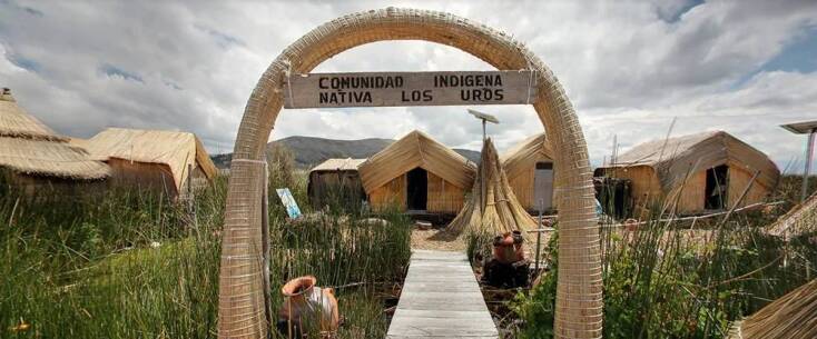 Τα πλωτά νησιά Ούρος στη λίμνη Τιτικάκα © Google Street View