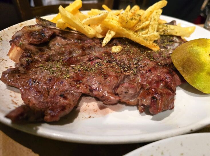 Παραδοσιακό, Σύνταγμα