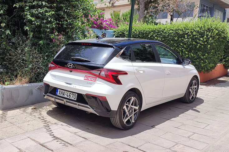 Οδηγούμε το Hyundai i20 FL και καταλαβαίνουμε την εμπορική του επιτυχία