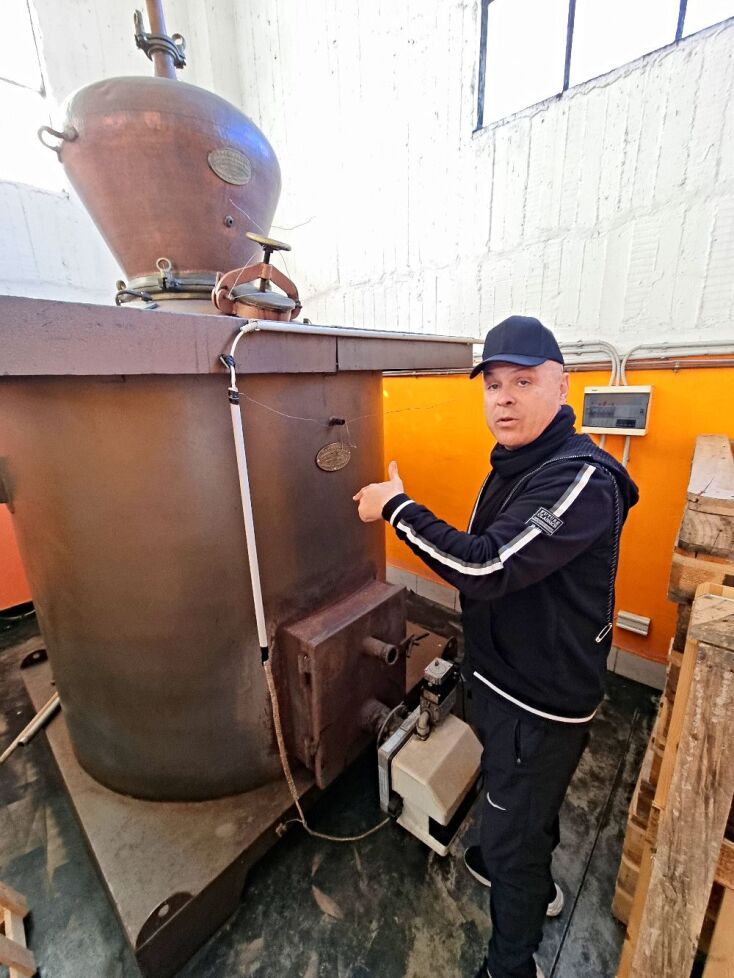 Στην Καβάλα όλοι πίνουν «Το δικό μας» ούζο