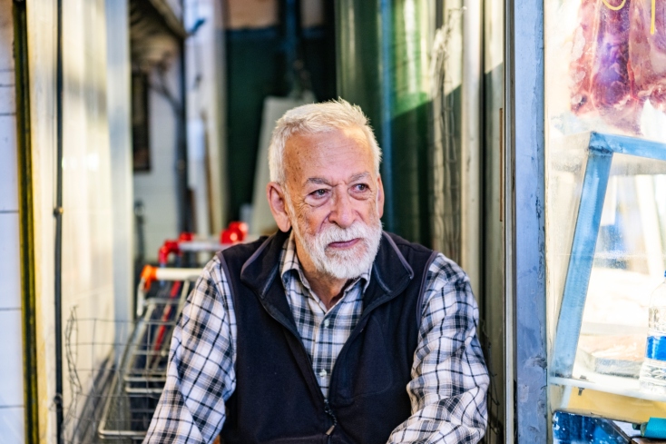 Αργύρης Μπακιρτζής: Συνέντευξη για το θεατρικό έργο «Η δημοπρασία» του Σταύρου Τσιώλη, τους Χειμερινούς Κολυμβητές, τη ζωή του.