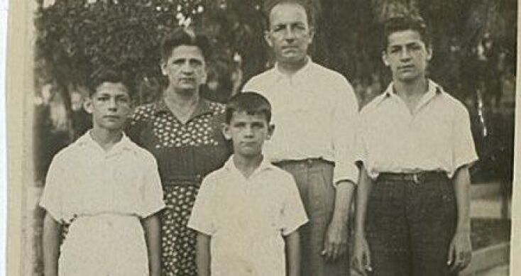 Julie Gavras: Ο πατέρας μου, ο γιος μου και ο ελληνικός εμφύλιος πόλεμος