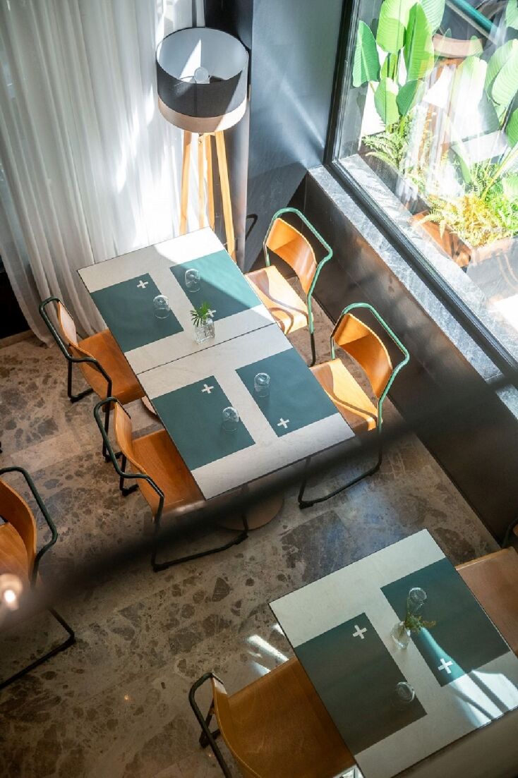 IT+, το δημοφιλές στέκι της Σκουφά μετακόμισε στη Βουκουρεστίου