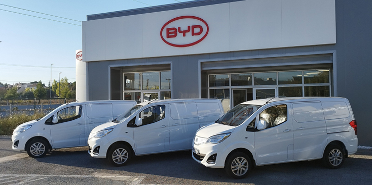 Η BYD γιορτάζει 100 ηλεκτρικά βαν ΕΤP3 στους ελληνικούς δρόμους