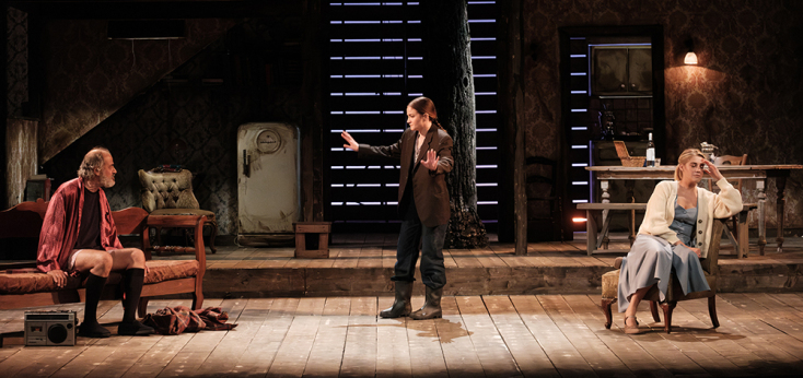 «Ο Θείος Βάνιας» στο Δημοτικό Θέατρο Πειραιά