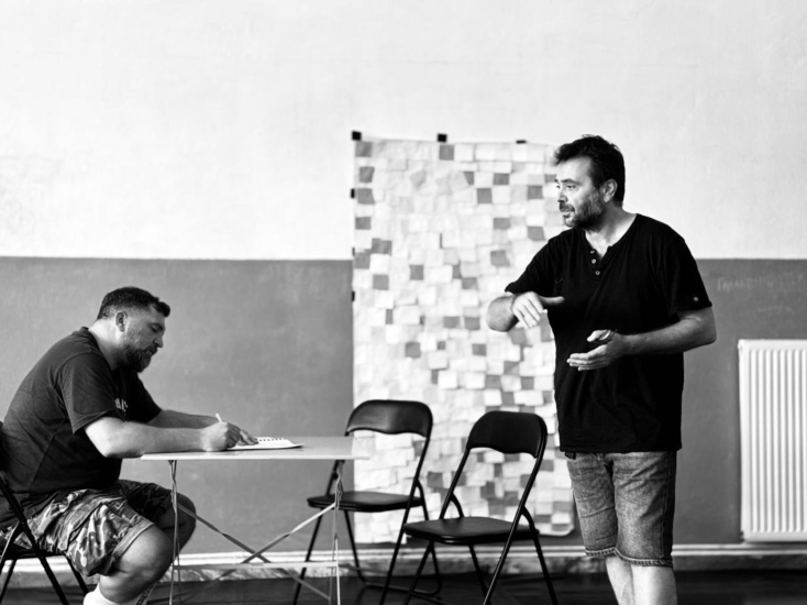 Ο Anser πρωταγωνιστεί στην «Ατζέντα»