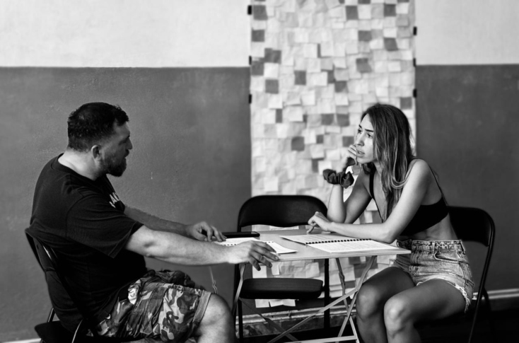 Ο Anser πρωταγωνιστεί στην «Ατζέντα»