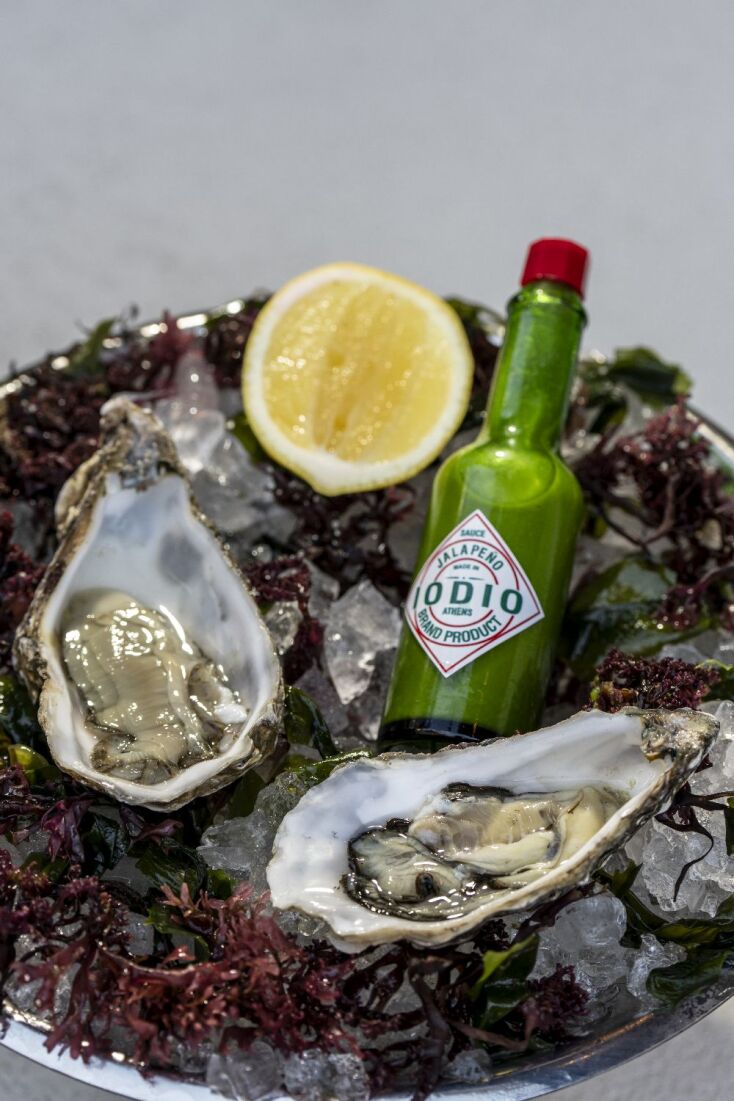 Στρείδια με σάλτσα πράσινης πιπεριάς