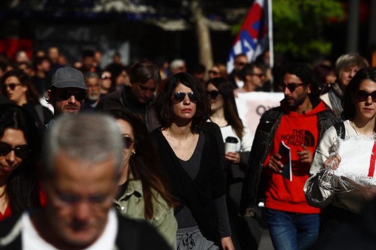 Γενική απεργία: Σε εξέλιξη οι συγκεντρώσεις διαμαρτυρίας - Φωτογραφικά στιγμιότυπα από τις κινητοποιήσεις στο κέντρο της Αθήνας.