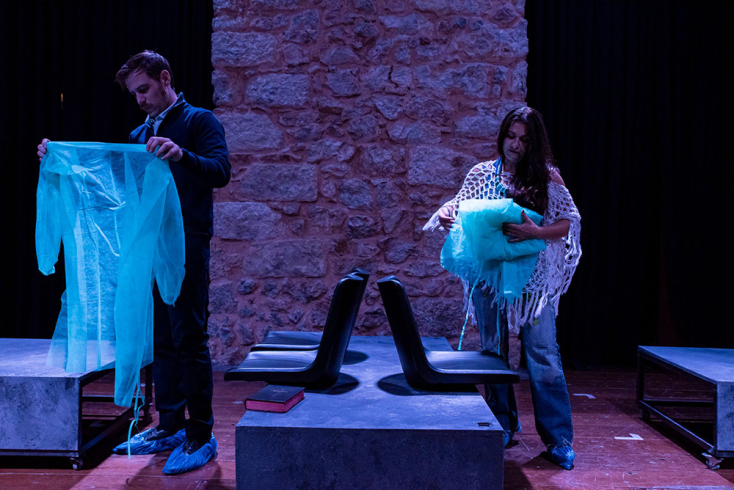 «Κράτα με» στο θέατρο Εν Αθήναις - Άλκης Μπακογιάννης, Άντρια Ράπτη © Σπύρος Μπακάλης