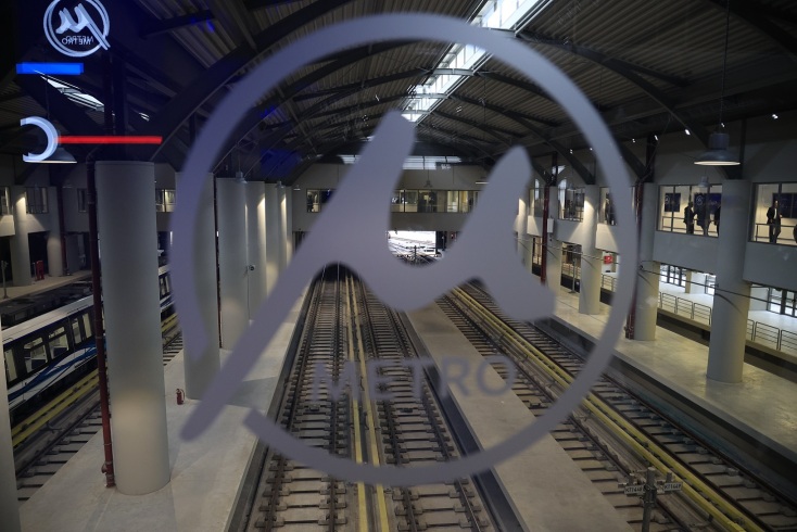 Μετρό Θεσσαλονίκης: Παρουσία του πρωθυπουργού Κυριάκου Μητσοτάκη και της ΠτΔ Κατερίνας Σακελλαροπούλου ξεκινούν τα δρομολόγια - Δείτε εικόνες.