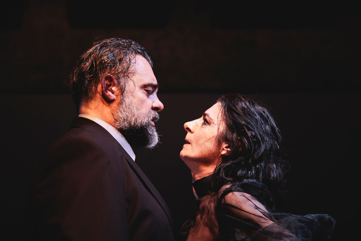 Κερδίστε διπλές προσκλήσεις για την παράσταση «Καρένινα» στο θέατρο Θησείον