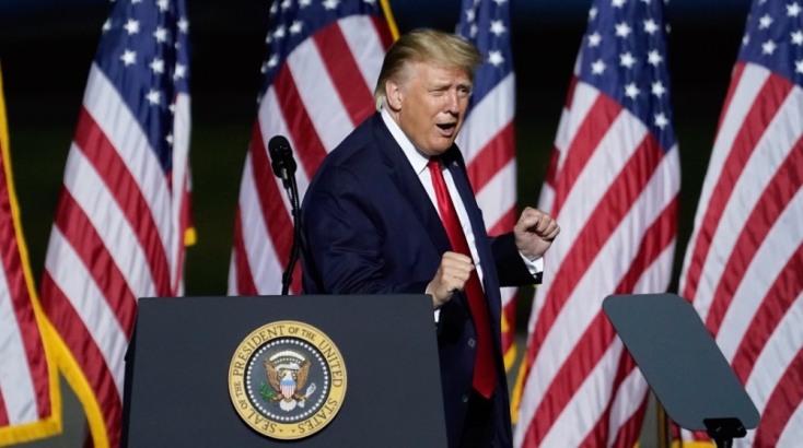 Ο Victor Willis δήλωσε επίσης πως δεν έχει πρόβλημα με τη χρήση του Y.M.C.A. από τον Ντόναλντ Τραμπ