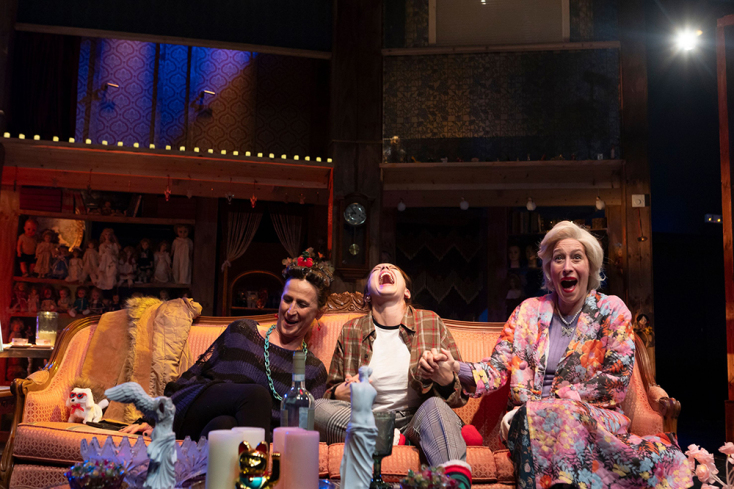 «John» της Annie Baker, σε σκηνοθεσία Μιχάλη Πανάδη, στο θέατρο Δίπυλον