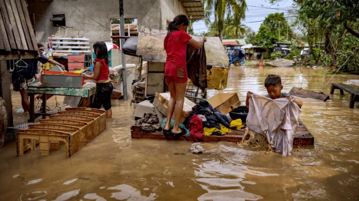 193.000 άνθρωποι απομακρύνθηκαν από τα σπίτια τους λόγω των πλημμυρών στις Φιλιππίνες