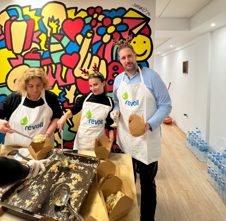 Η δύναμη ενός γεύματος: Μια εμπειρία με τη REVOIL στην κοινωνική κουζίνα της GENESIS Hellas